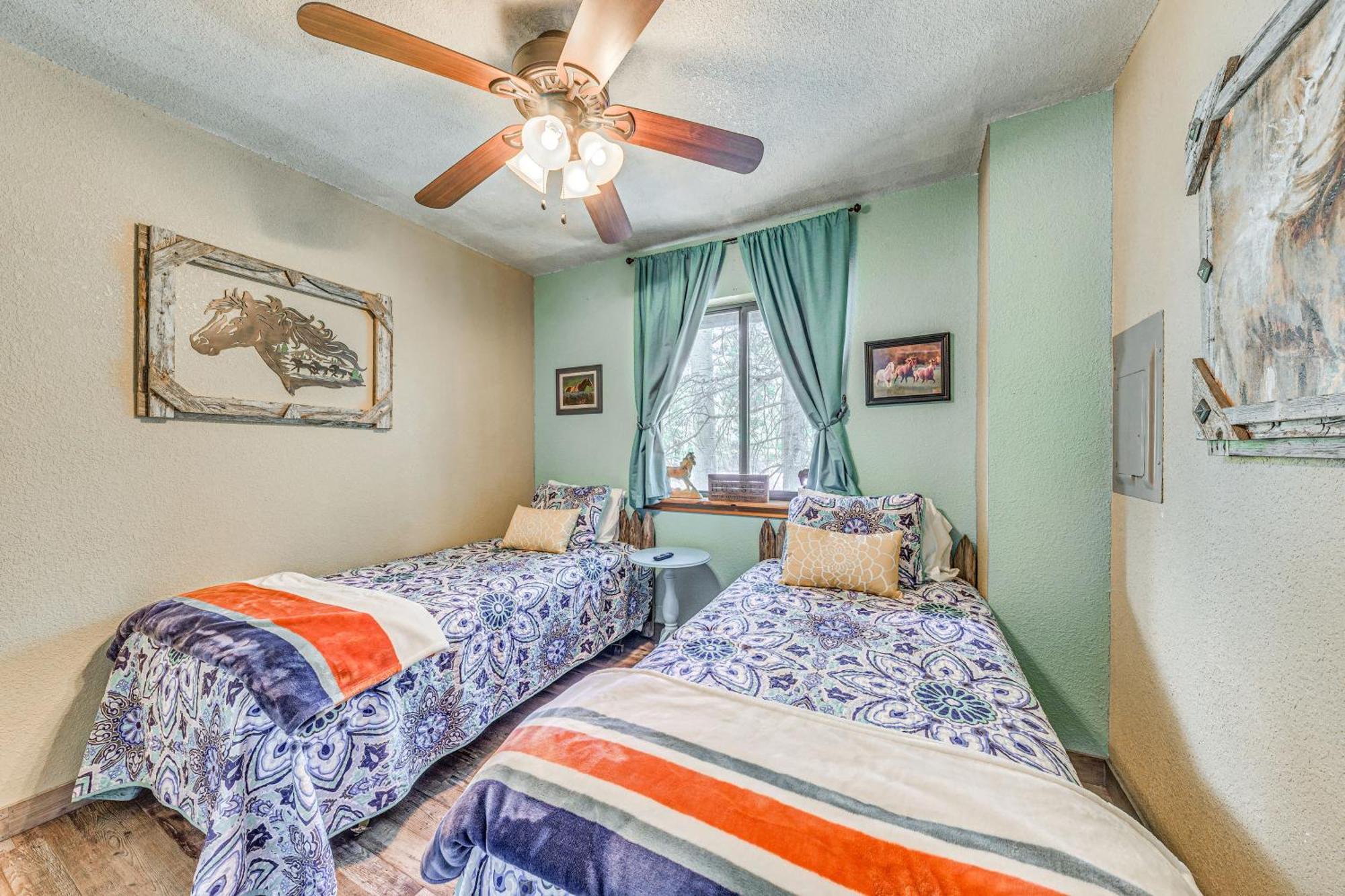 Quaint Cloudcroft Cabin With Stunning Forest Views! Luaran gambar